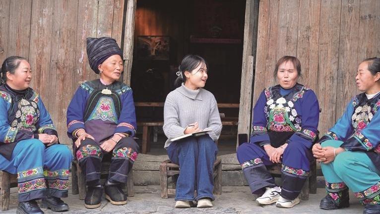 宣讲进苗寨 理论沁人心