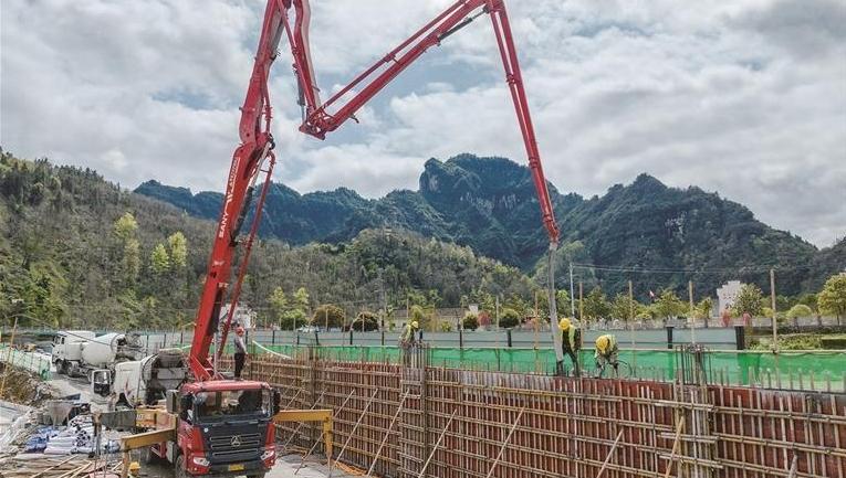 农贸市场加速建 移民安居添保障